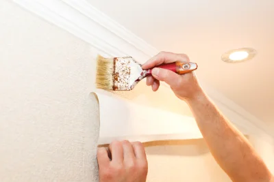 Pose de papier peint à Billom — revêtements muraux et toiles de verre